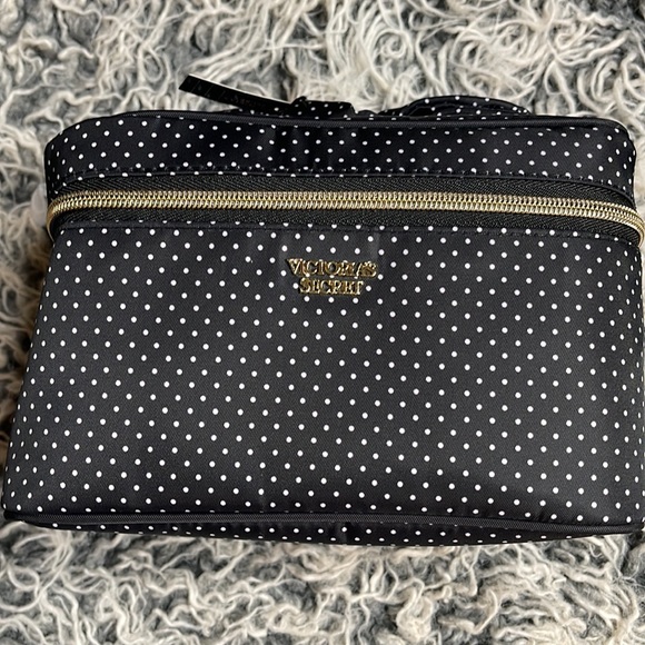 Cute Cosmetic Bag❤️❤️❤️💃🏽💃🏽💃🏽😍😍💕 - Picture 3 of 4